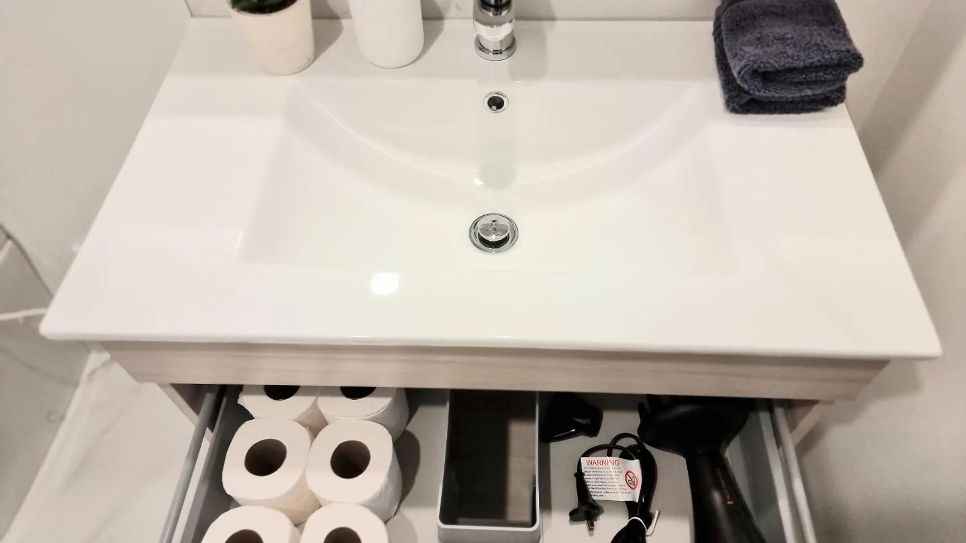 Brand New Central Studio On Wilmer Christchurch Apartment
