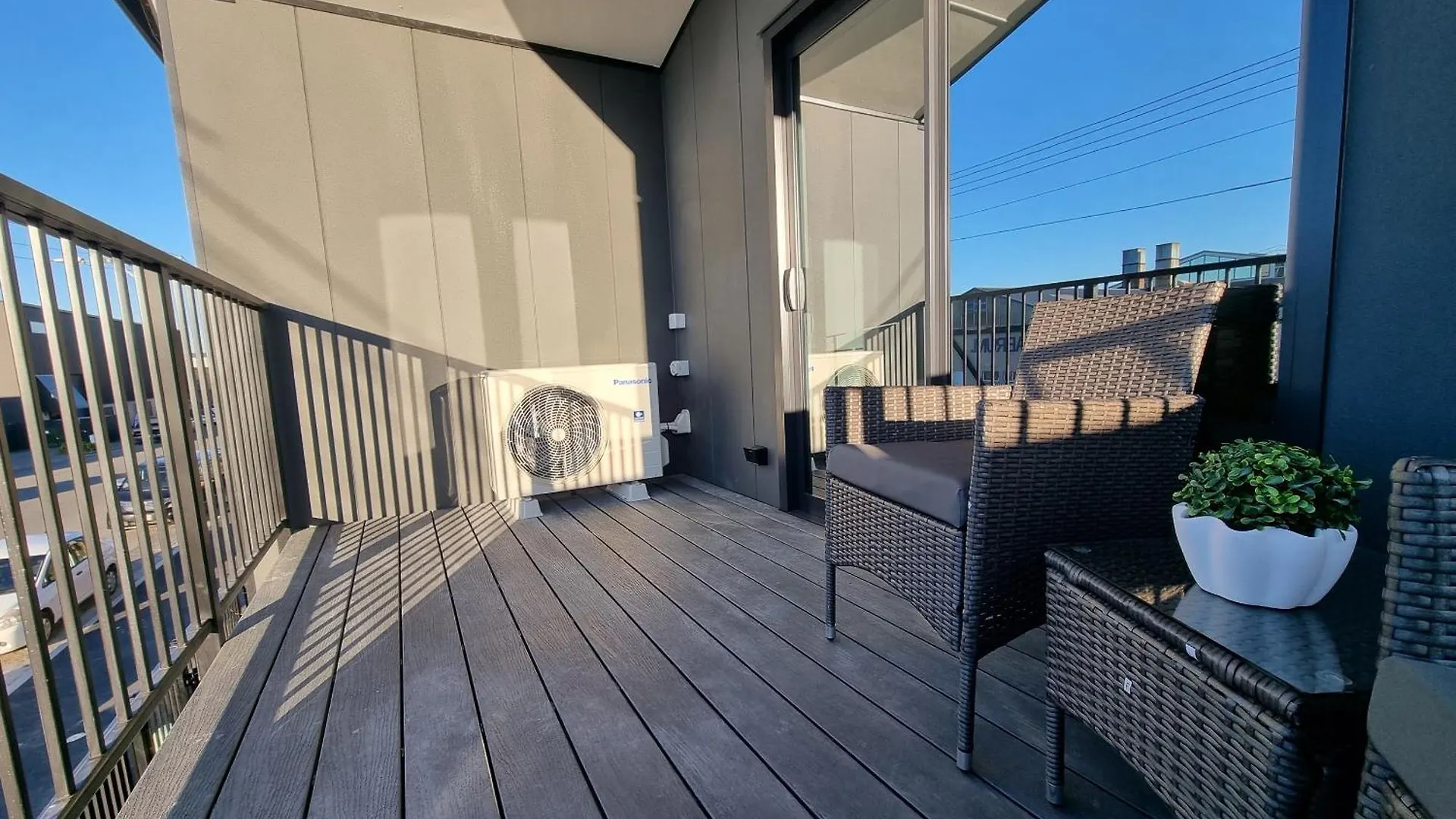 Brand New Central Studio On Wilmer Christchurch 0*,