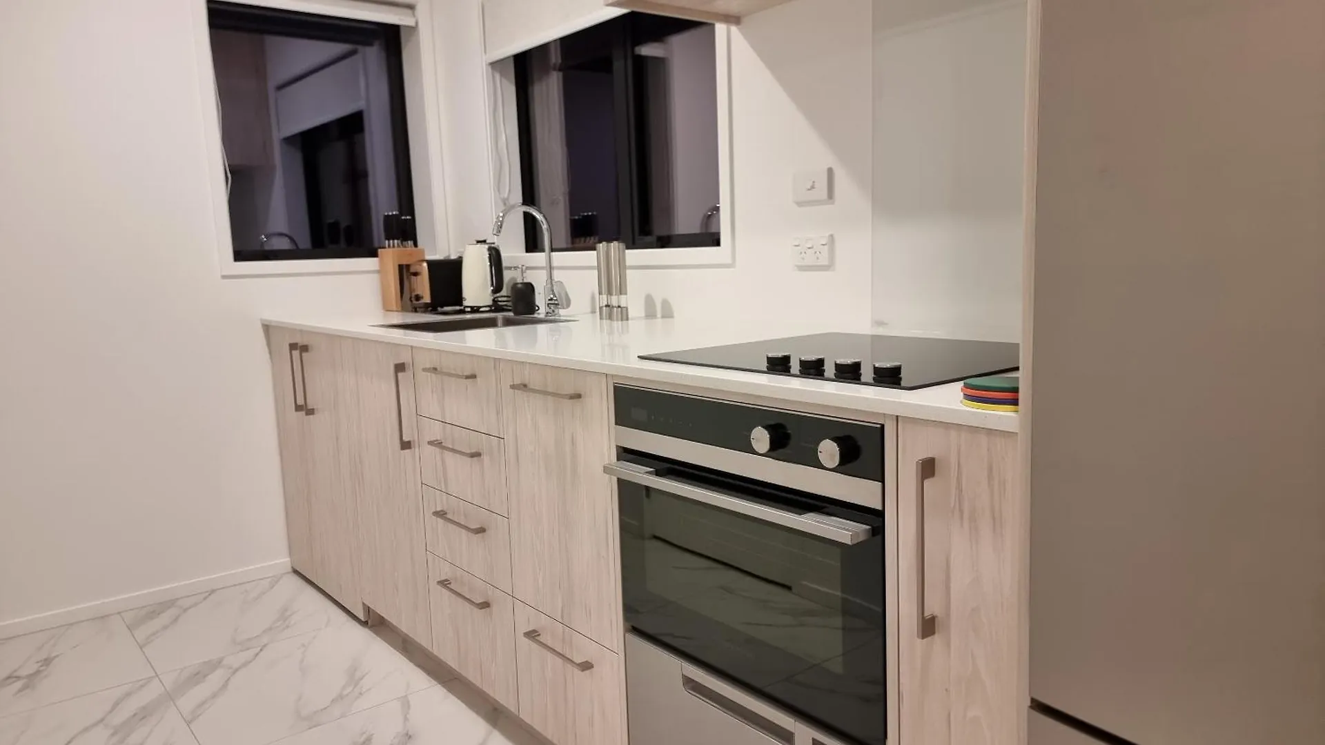 Brand New Central Studio On Wilmer Christchurch